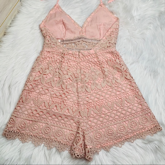 SEE NEW LISTING! LUSH Blush Pink Crochet Lace Sleeveless Romper - Picture 7 of 8